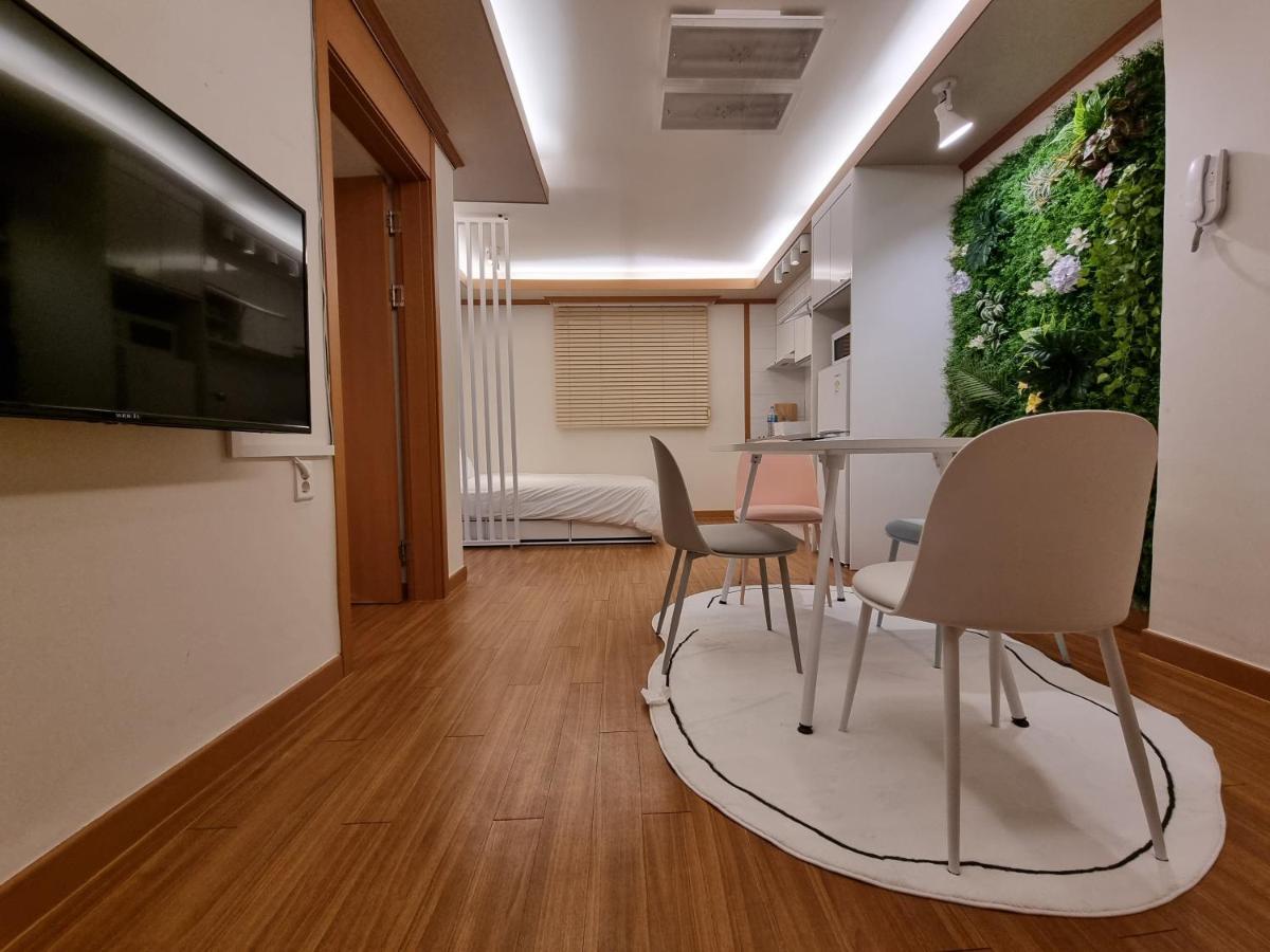 Complace H Seoul Eksteriør billede